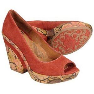 SOFFT Olivia Terracotta Suede Cork Wedge Peeptoe Platform Sandals Shoes 7.5